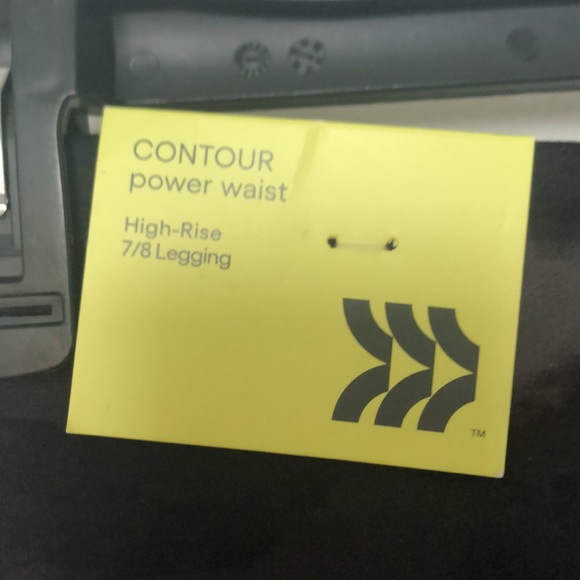 All In Motion 7/8 Leggings - Picture 3 of 7